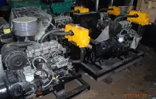 DIESEL ENGINE PUMP (data lama) 30 kva Perkins Marinized<br>Kontraktor  1 p4200799